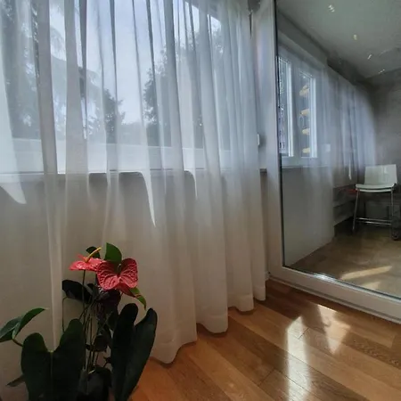 Leona 4*, Kantrida Rijeka