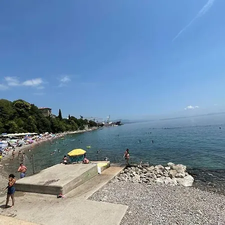 Leona 4*, Kantrida Rijeka