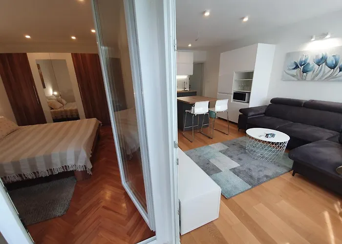 Leona 4*, Kantrida Apartament
