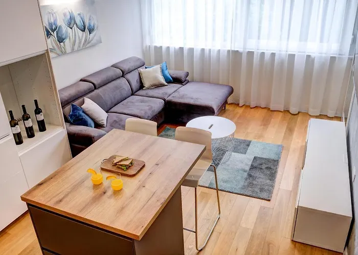 Leona 4*, Kantrida Apartament